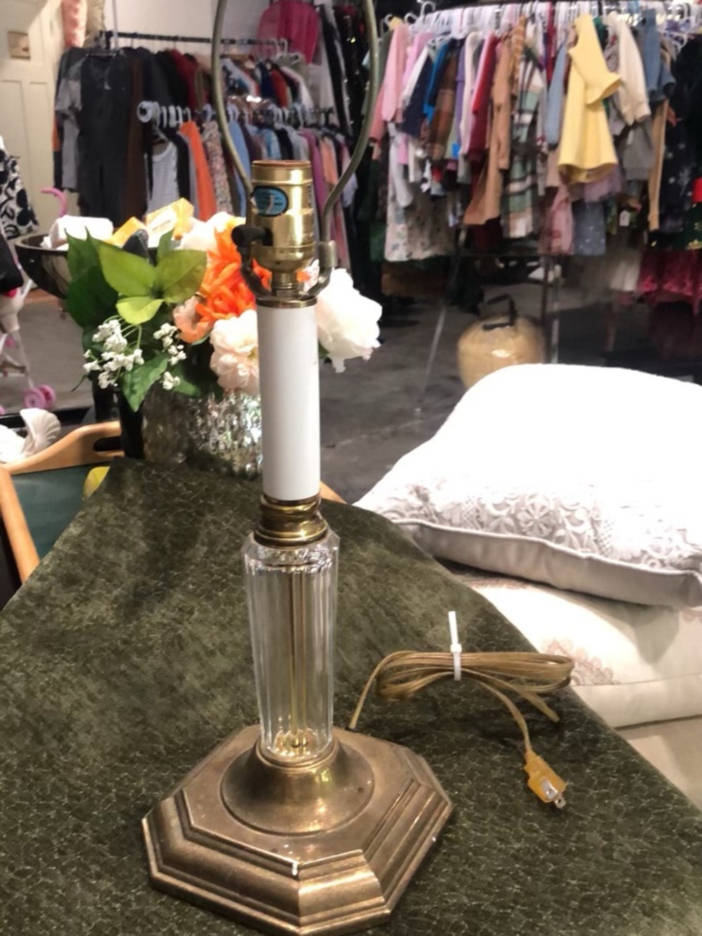 Mid-century vintage brass fluted lamp a